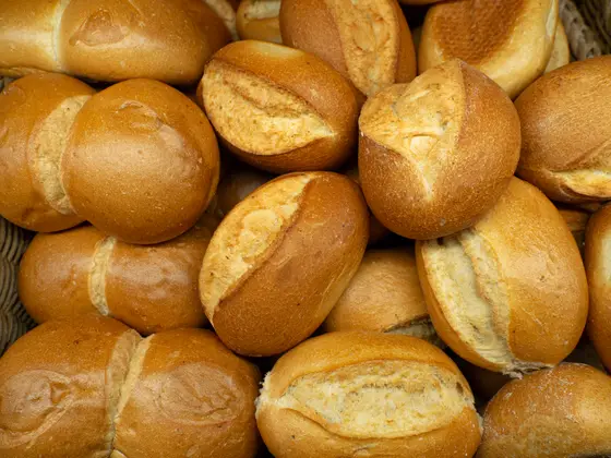 Frische Brötchen und Brote der Bäckerei Schwabe