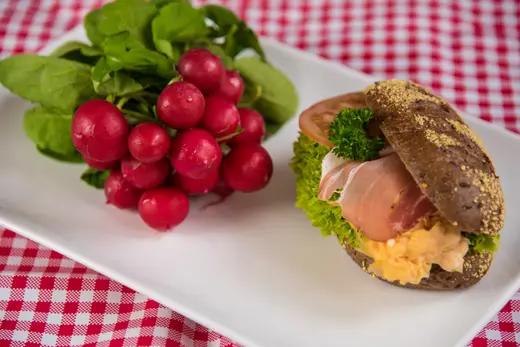 Eierschmaus – belegtes Brötchen der Bäckerei Schwabe